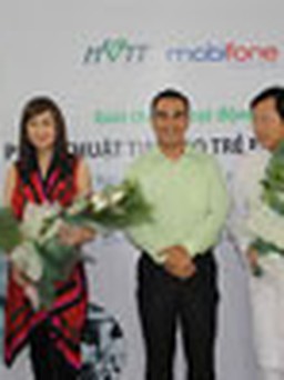 Ý Lan và Uyên Linh làm đại sứ “Hiểu về trái tim”