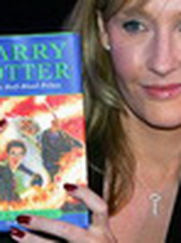 “Mẹ đẻ” Harry Potter sẽ viết tiếp về cậu bé phù thủy?