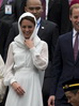 Công nương Catherine Middleton bị tung “ảnh nóng”?