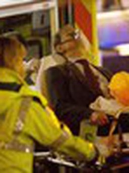 Sập trần nhà hát tại London, 76 người bị thương