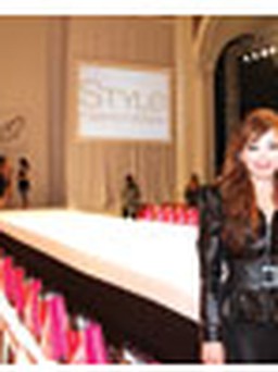 Bộ sưu tập của Quỳnh Paris dự Los Angeles Style Fashion Week 2013