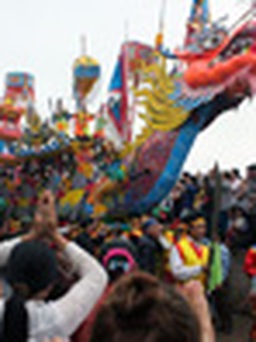 Hoành tráng lễ hội Cầu Ngư ở Ngư Lộc