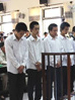 5 bảo vệ phòng trà đánh chết người lãnh án