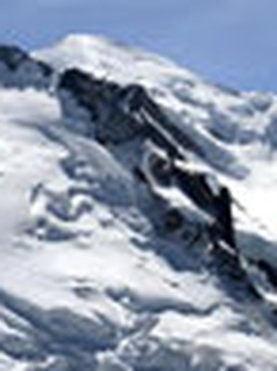 Lở tuyết ở dãy Alps giết chết hai nhà leo núi Ý
