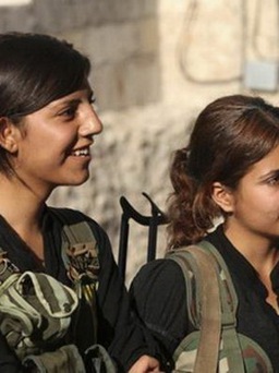 Chân dung các nữ chiến binh phe nổi dậy ở Syria