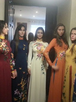 Người mẫu Ukraine ngỡ ngàng với áo dài Việt