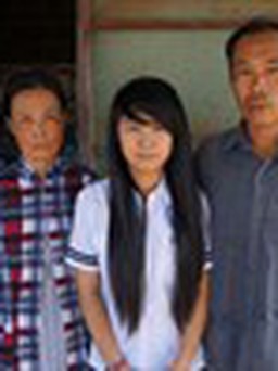 Gương mặt nhận học bổng Tây Nam bộ: Cô học trò nghèo đạt nhiều giải thưởng