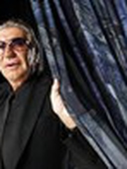 Roberto Cavalli không thèm 'chơi' với người nổi tiếng