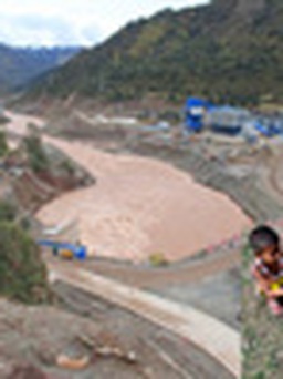 Những đập thủy điện dày đặc: Ai đang bóp nghẽn sông Mekong?