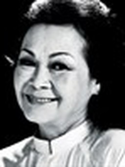 Khánh Ly hát ca khúc 'Da vàng'