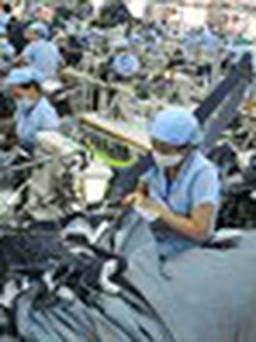 Doanh nghiệp may chuyển hướng