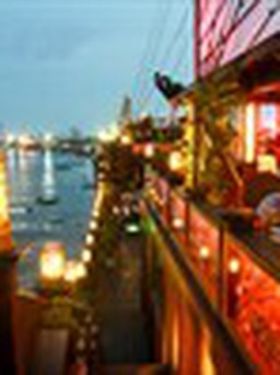 Nhà hàng Elisa được chọn tổ chức Lễ hội thuyền đăng TP.HCM