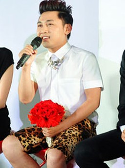 Don Nguyễn mặc quần đùi… ra mắt phim