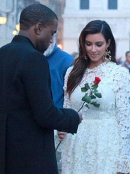 Kim 'siêu vòng 3' bị bác ước mơ làm đám cưới ở Versailles