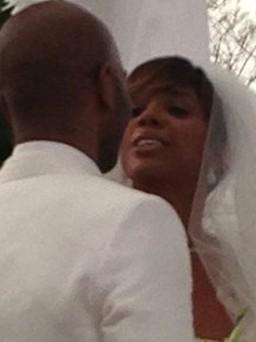 Lộ ảnh đám cưới của Kelly Rowland