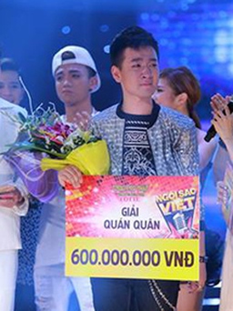 Thanh Tùng ẵm 7,5 tỉ đồng giải thưởng của Ngôi sao Việt