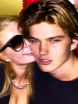 Bật mí 'phi công' tuổi teen của Paris Hilton