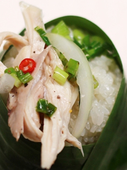 Bữa sáng với xôi gà xé mỡ hành tuyệt ngon