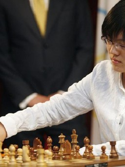 Quang Liêm thua số 1 nữ thế giới