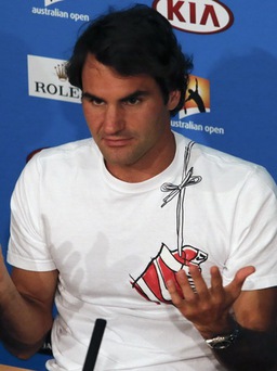 Federer cằn nhằn thói quen khó chịu của Nadal