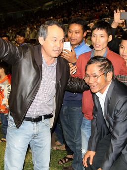 Sân Pleiku suýt... vỡ ở ngày lứa Công Phượng ra mắt V-League