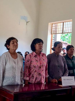 7 phụ nữ chặn xe chở cát ở Tây Ninh cùng nhận án tù treo