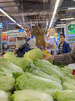 Rau xanh tại Hà Nội tăng giá vùn vụt