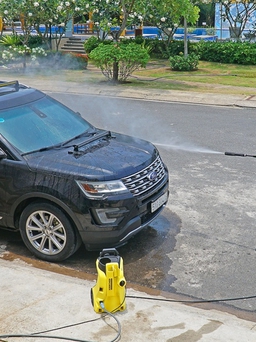 5 lưu ý khi tự rửa ô tô tại nhà những ngày cận Tết