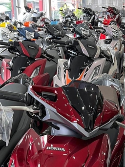Nguồn cung dồi dào, giá bán xe máy tại Việt Nam ‘hạ nhiệt’ dịp cận Tết
