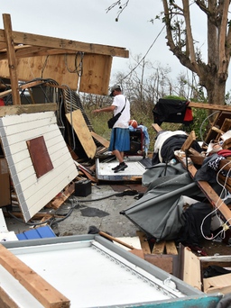Puerto Rico sơ tán dân do nguy cơ vỡ đập