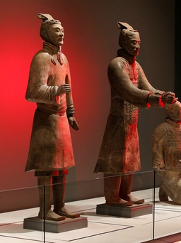 Chiến binh đất nung của Tần Thủy Hoàng bị trộm vặt ngón tay trong triển lãm ở Mỹ