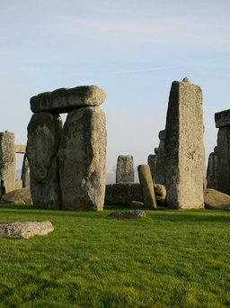 Stonehenge khởi nguồn từ nước Pháp?