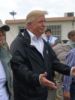 Tổng thống Trump từng tính bán Puerto Rico