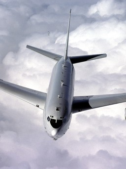 Máy bay do thám Mỹ xuất hiện tại Biển Đông, áp sát Trung Quốc