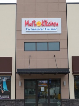 Nhà hàng Việt bị phân biệt chủng tộc tại Canada
