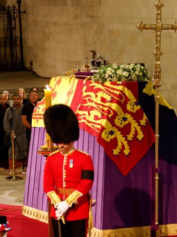 Nữ hoàng Elizabeth II chuẩn bị gì cho tang lễ của bà?