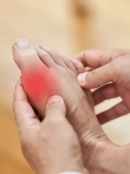 Người bị tăng axit uric máu nên ăn gì?