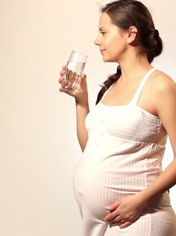 Khi thời tiết giao mùa, thai phụ nên làm gì để mẹ và bé cùng khỏe?