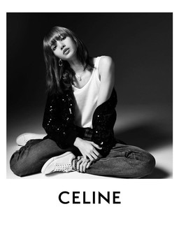 Câu chuyện đằng sau những chiếc túi Celine và Lisa BlackPink