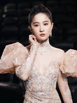 Dương Mịch quảng cáo nội y, Diệc Phi diện váy công chúa sau thời gian yên ắng
