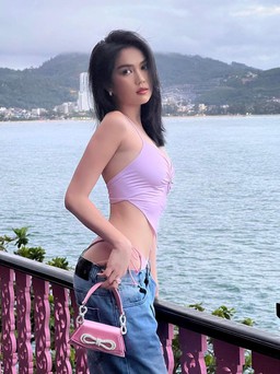 Ngọc Trinh diện bikini đi khắp Thái Lan, cách phối đồ khiến netizen không thể rời mắt