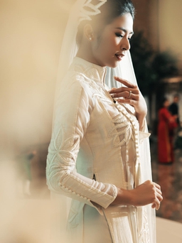 Áo dài xuyên thấu trong ngày cưới có gì đặc biệt mà sao Việt lại ưu ái?