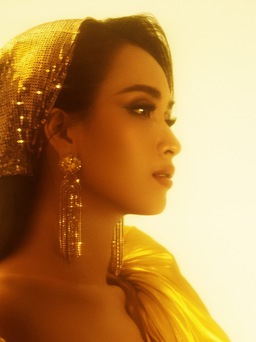 Ái Phương lồng tiếng cho công chúa Jasmine và hát nhạc phim ‘Aladdin’