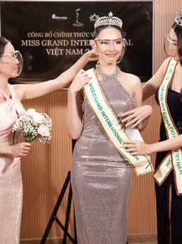 Người đẹp Thùy Tiên tự tin 'chinh chiến' khi chính thức nhận sash Miss Grand Vietnam 2021