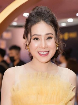 Hồ Bích Trâm chia sẻ về giải thưởng đầu tiên sau quá nhiều khó khăn trong nghề