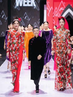 Hoa hậu Đỗ Thị Hà, Lương Thùy Linh làm 'nàng thơ' tuyệt sắc trên sàn thời trang