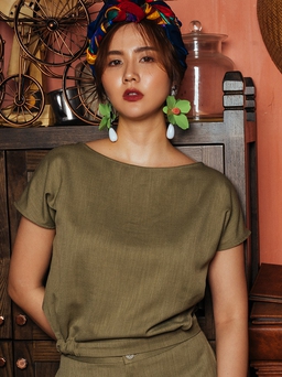 Huyền Lizzie làm nàng thơ trong BST ” Tôi đẹp”