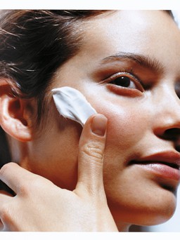 Những loại kem dưỡng da ban đêm tốt nhất đang được các chị em lùng mua