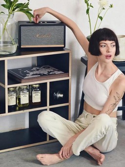 Áo crop-top vẫn là item được các tín đồ thời trang yêu thích vì dễ phối đồ và tôn dáng