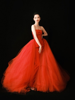 Mỹ nhân phim “Tai trái” - Trần Đô Linh đẹp hút mắt với đầm đỏ cúp ngực